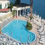 Otel L'approdo 4*
