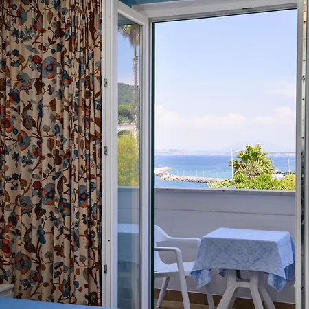 L'approdo 4*