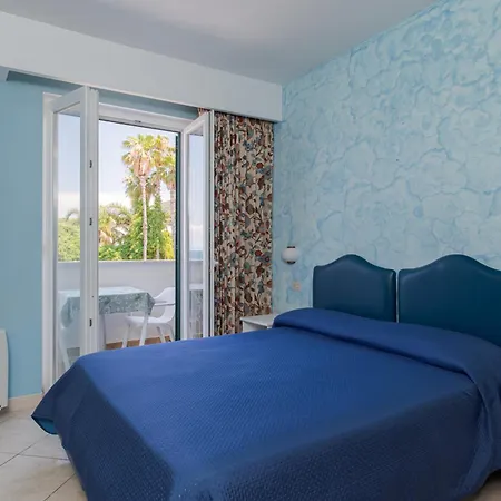 Otel L'approdo 4*