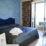 L'approdo 4*